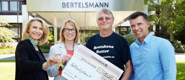 Faltbootgilde-Spende-Bertelsmann-2013